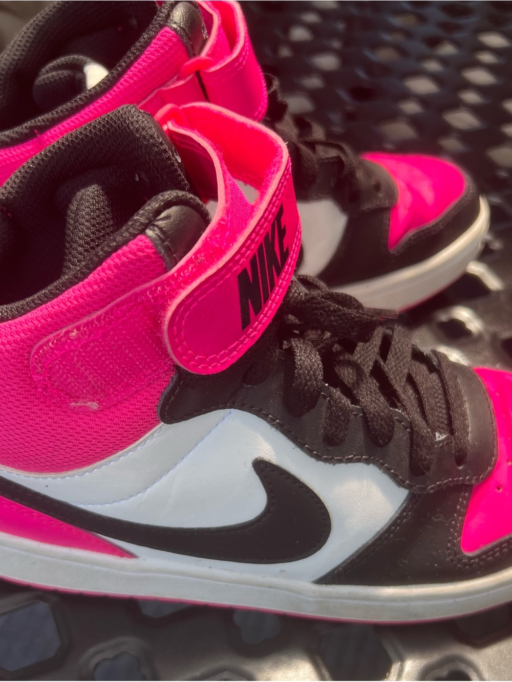 Nike Kids High-Top Sneakers in Hot Pink, Black and White